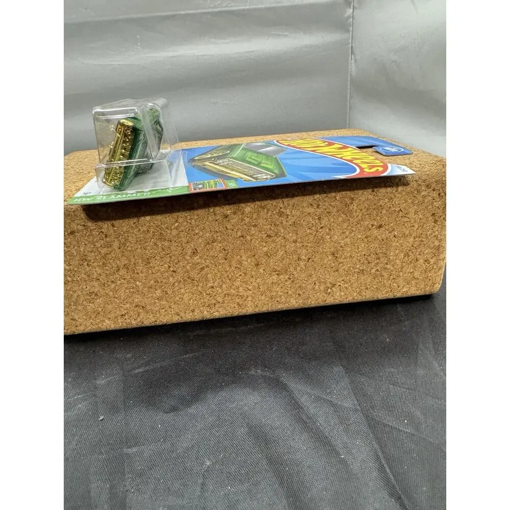Hot Wheels '64 Lincoln Continental HW Slammed Dollar General Exclusive HTF58 New